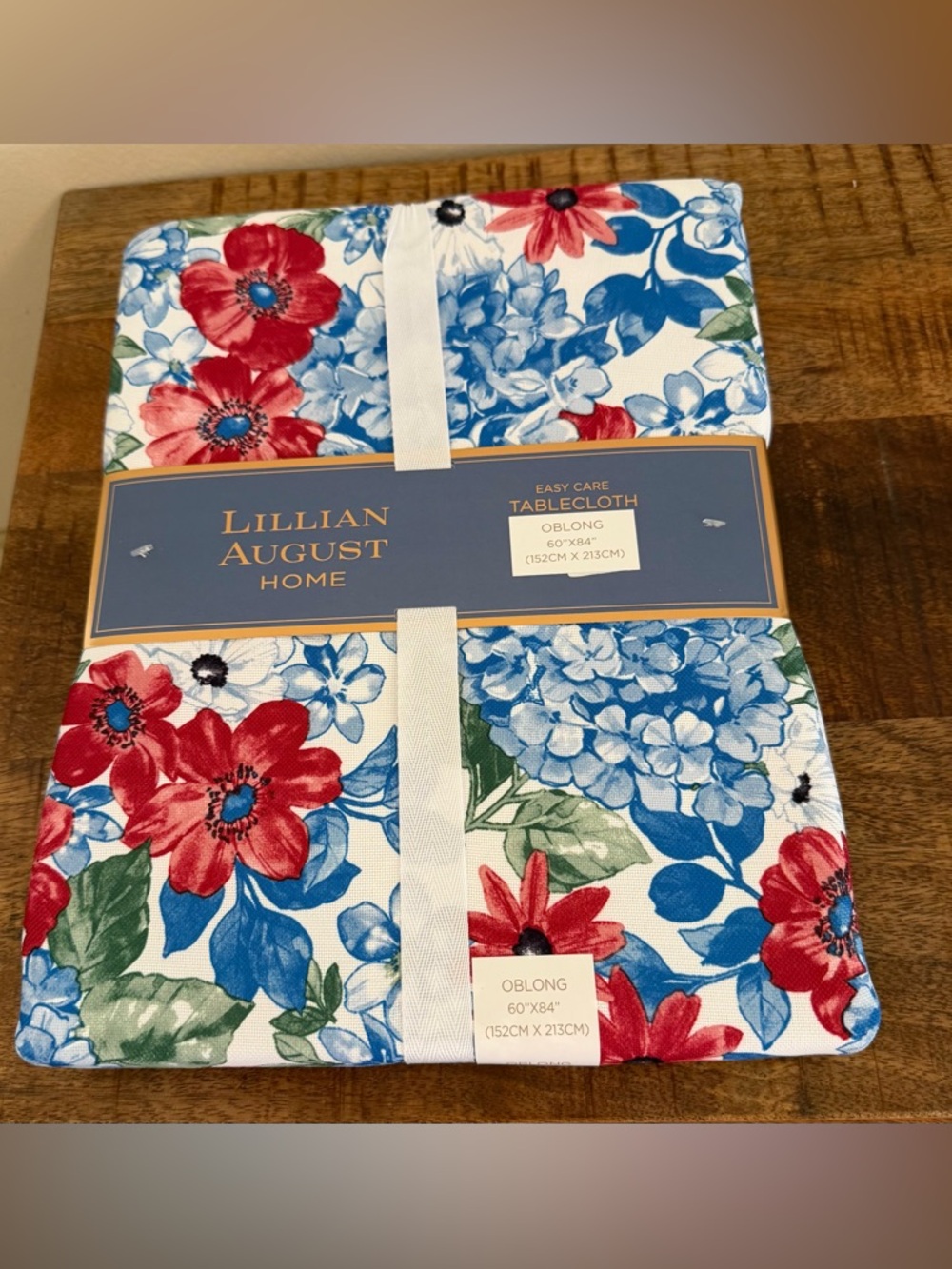 Lillian August Home Hydrangea Floral Oblong Tablecloth 60”x84”